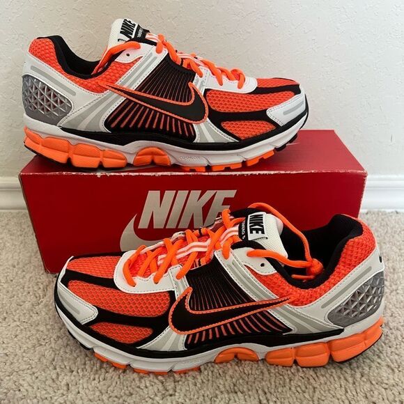 Nike Zoom Vomero 5 Total Orange Black - Picture 1 of 10